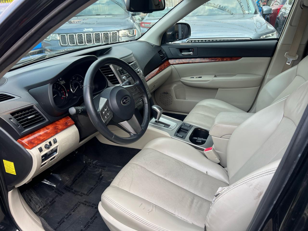 Subaru Outback 2.5i Limited 2010
