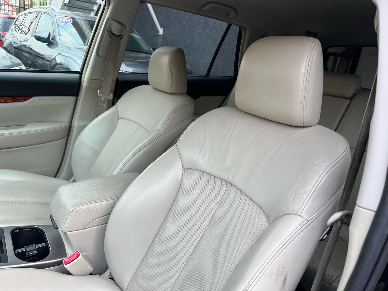 Subaru Outback 2.5i Limited 2010