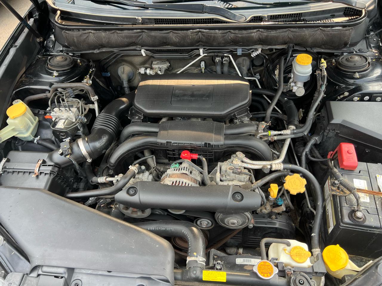 Subaru Outback 2.5i Limited 2010