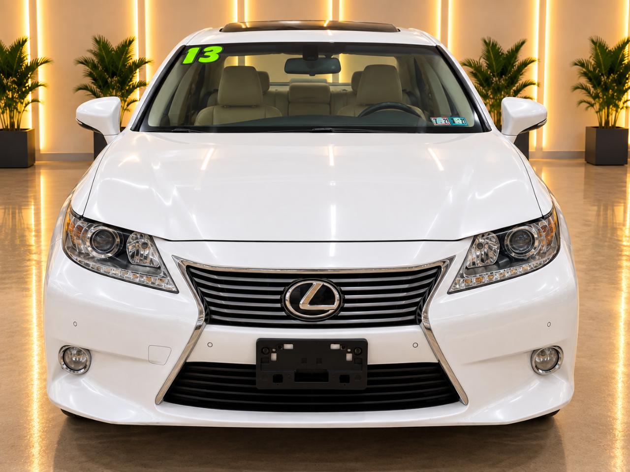 Lexus ES 350 Sedan 2013