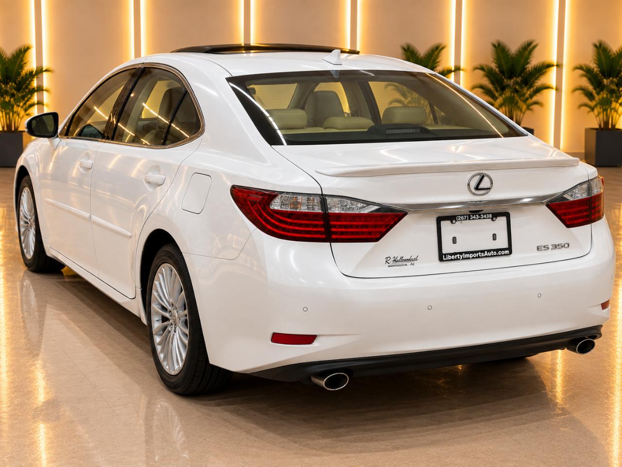 Lexus ES 350 Sedan 2013