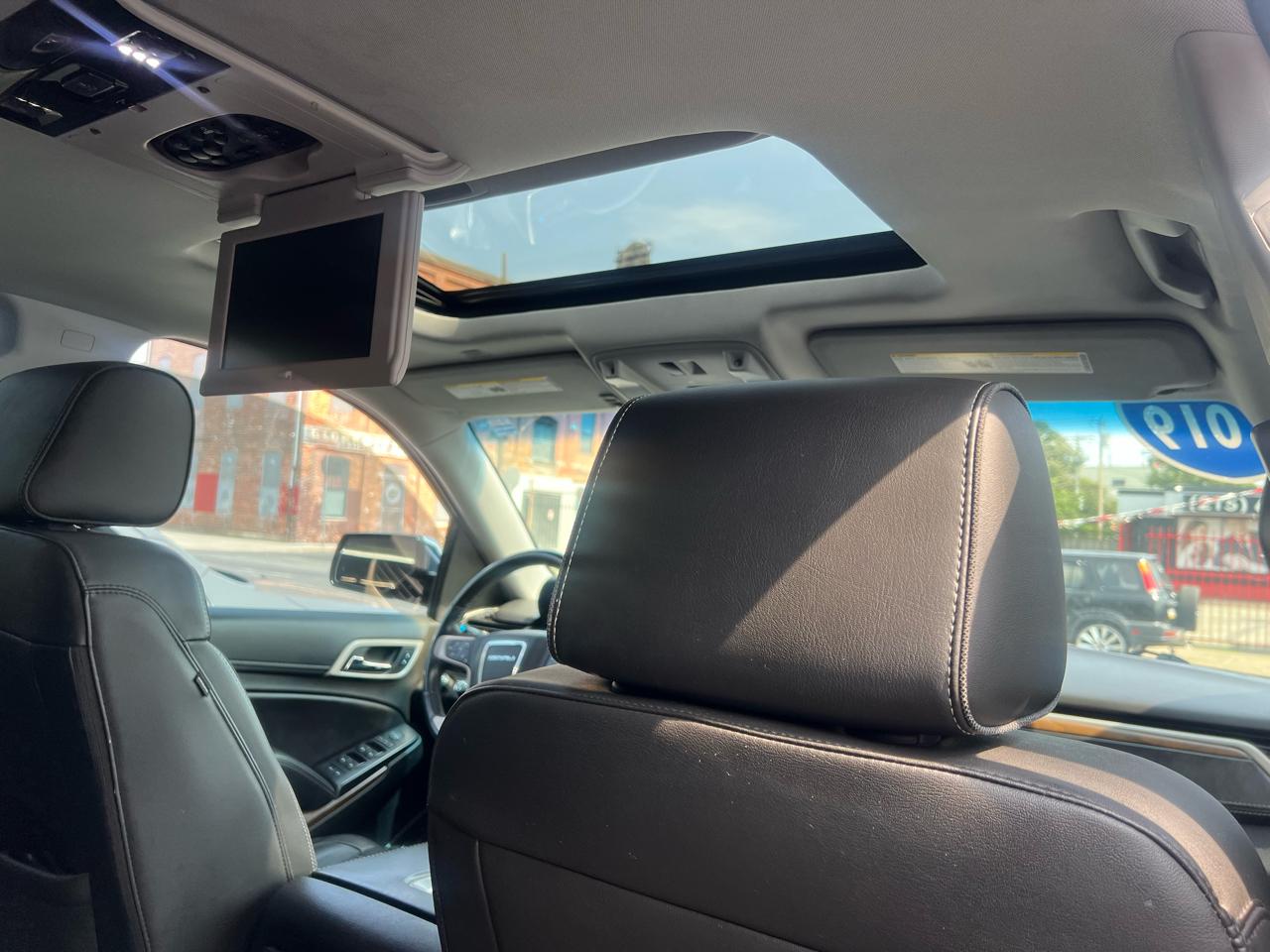 GMC Yukon Denali 4WD 2019