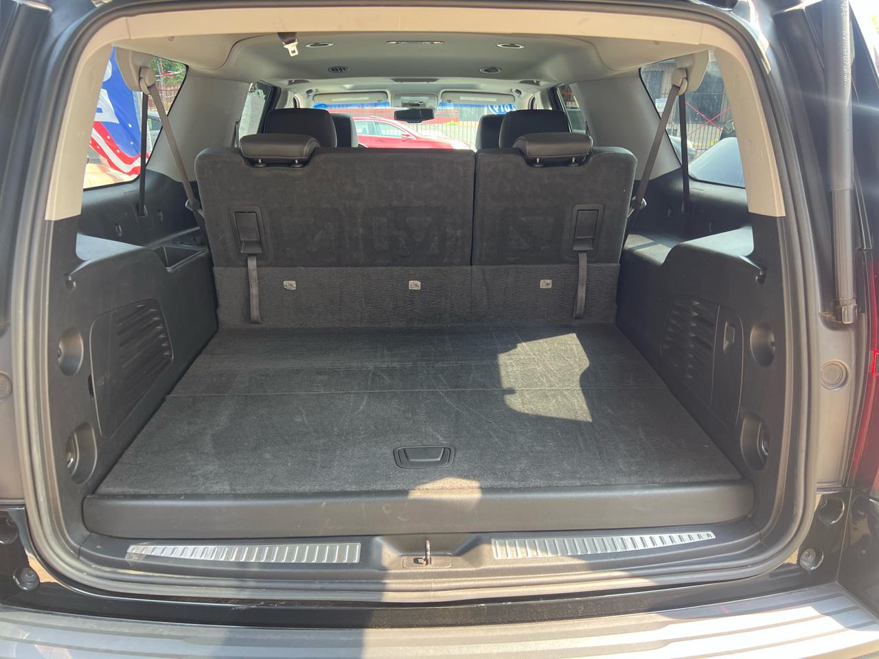 Chevrolet Suburban LT 4WD 2019
