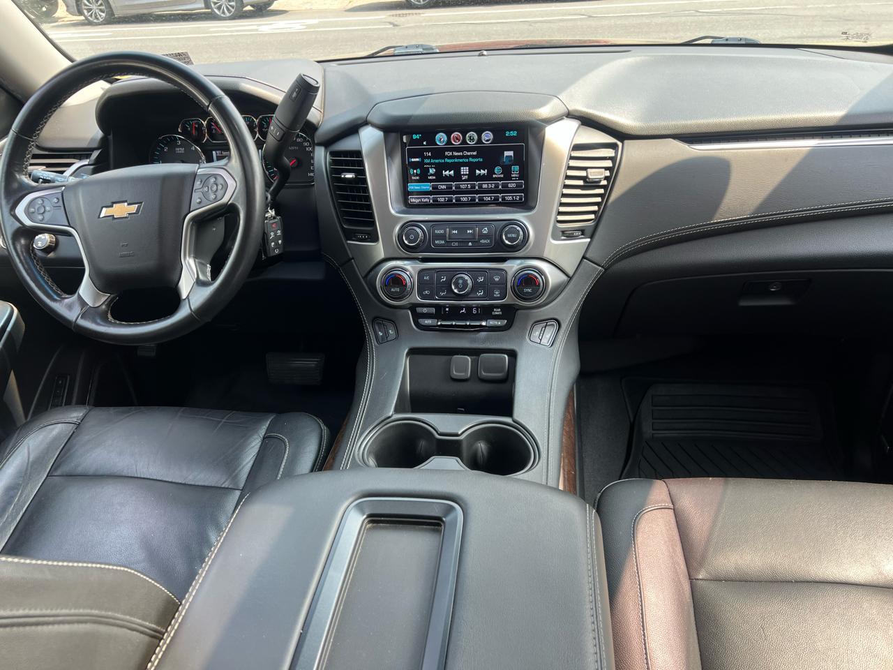 Chevrolet Suburban LT 4WD 2019