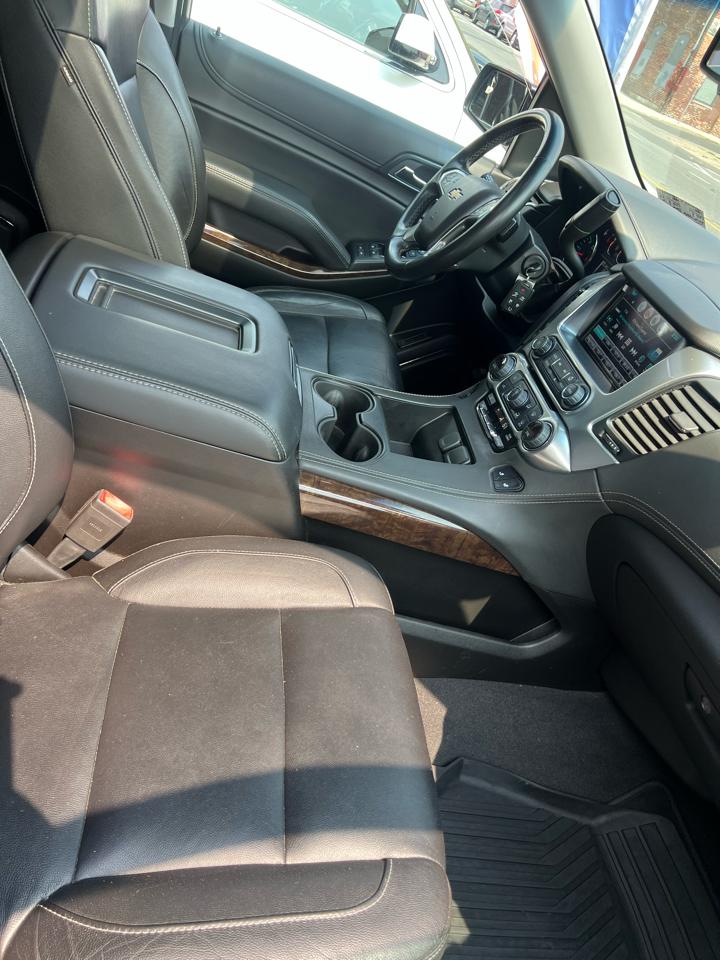 Chevrolet Suburban LT 4WD 2019