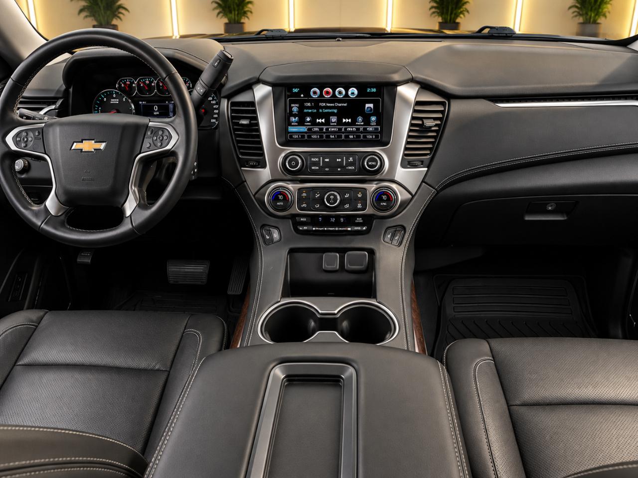 Chevrolet Suburban LT 4WD 2019
