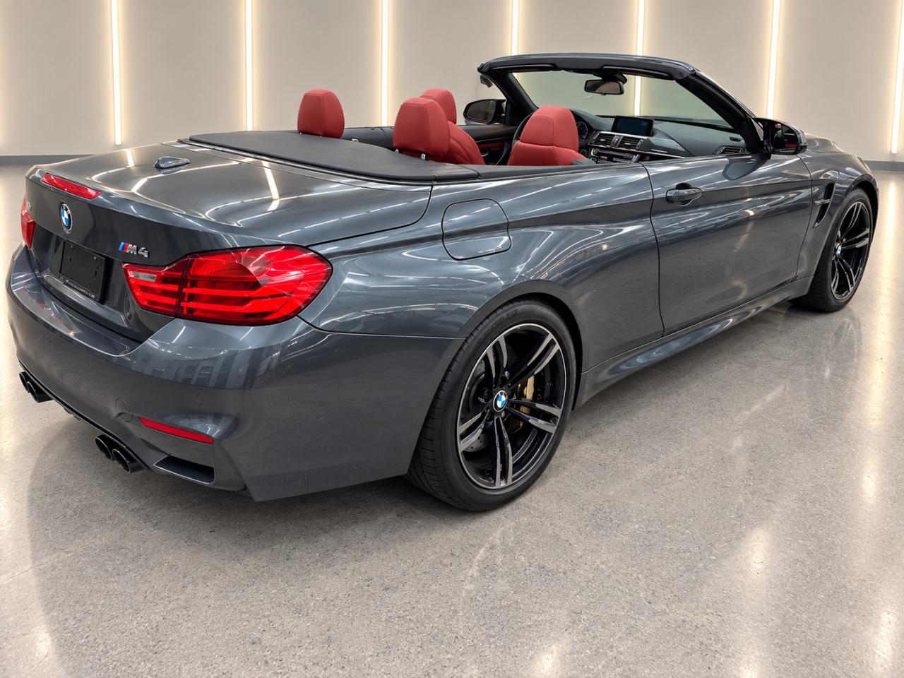 BMW M4 Convertible 2015