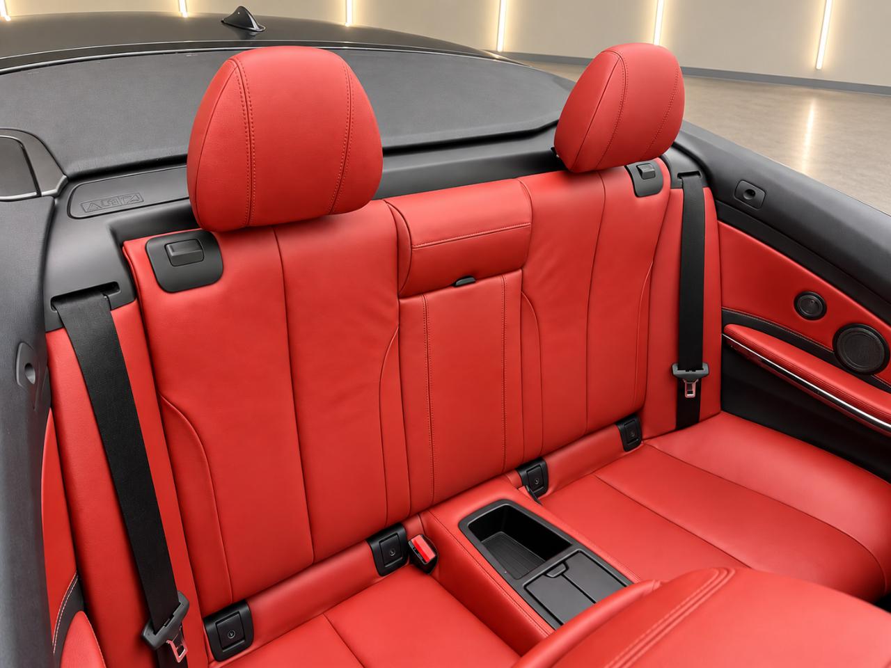BMW M4 Convertible 2015