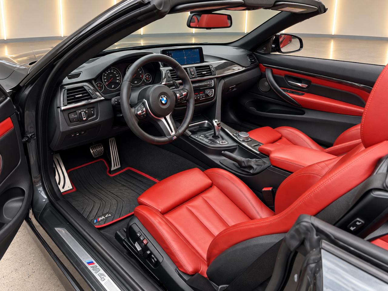 BMW M4 Convertible 2015
