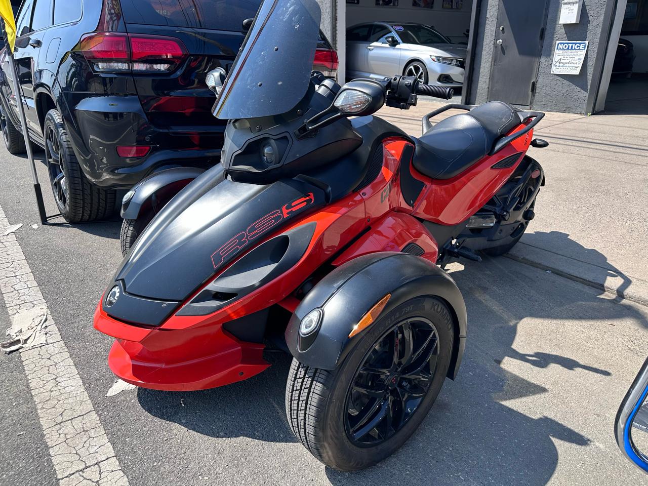 Can-Am Spyder RSS  2012