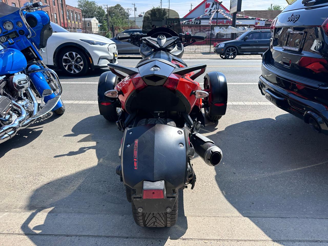 Can-Am Spyder RSS  2012