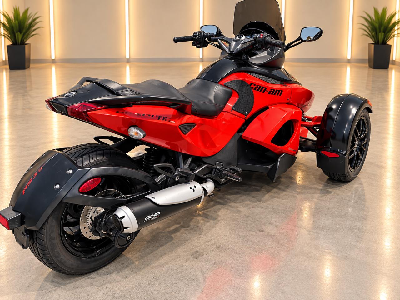 Can-Am Spyder RSS  2012
