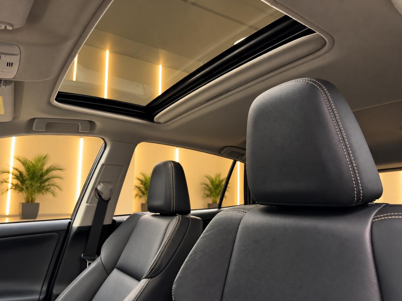 Toyota RAV4 Limited AWD 2013