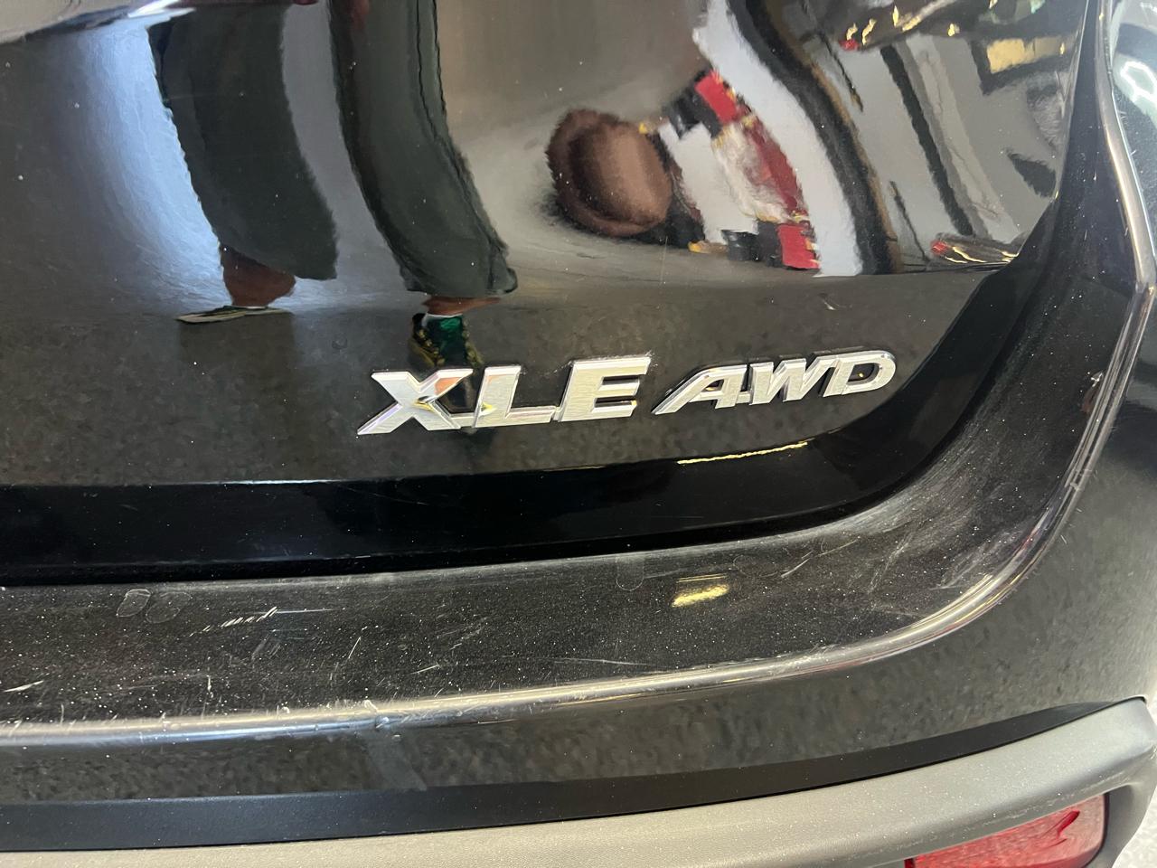 Toyota Highlander XLE AWD V6 2019