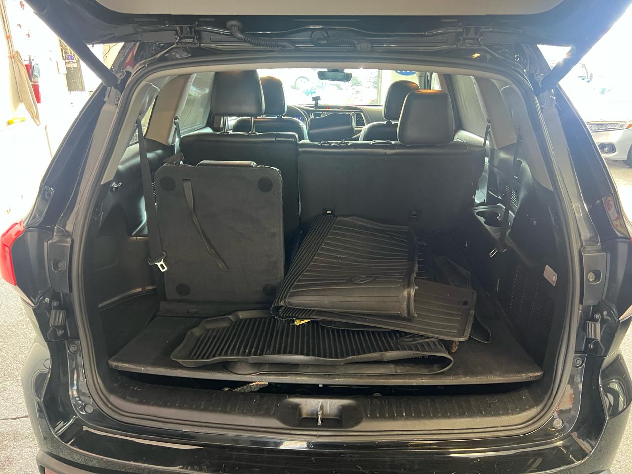 Toyota Highlander XLE AWD V6 2019
