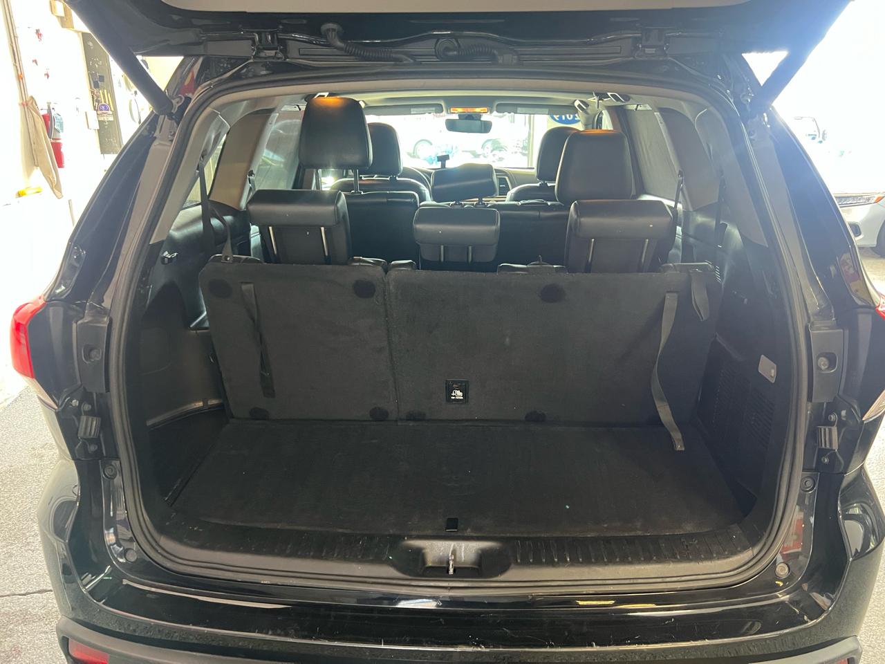 Toyota Highlander XLE AWD V6 2019