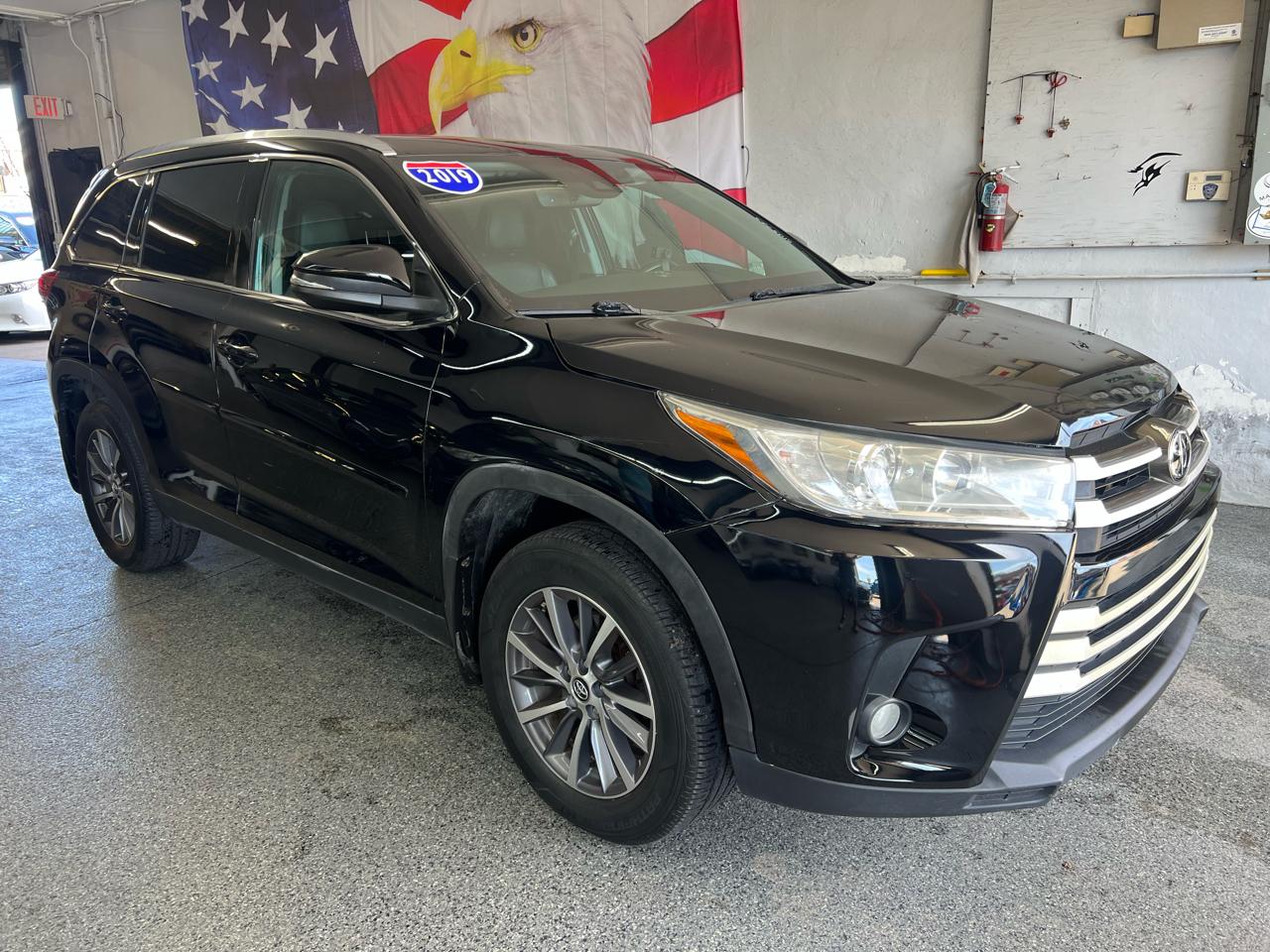 Toyota Highlander XLE AWD V6 2019