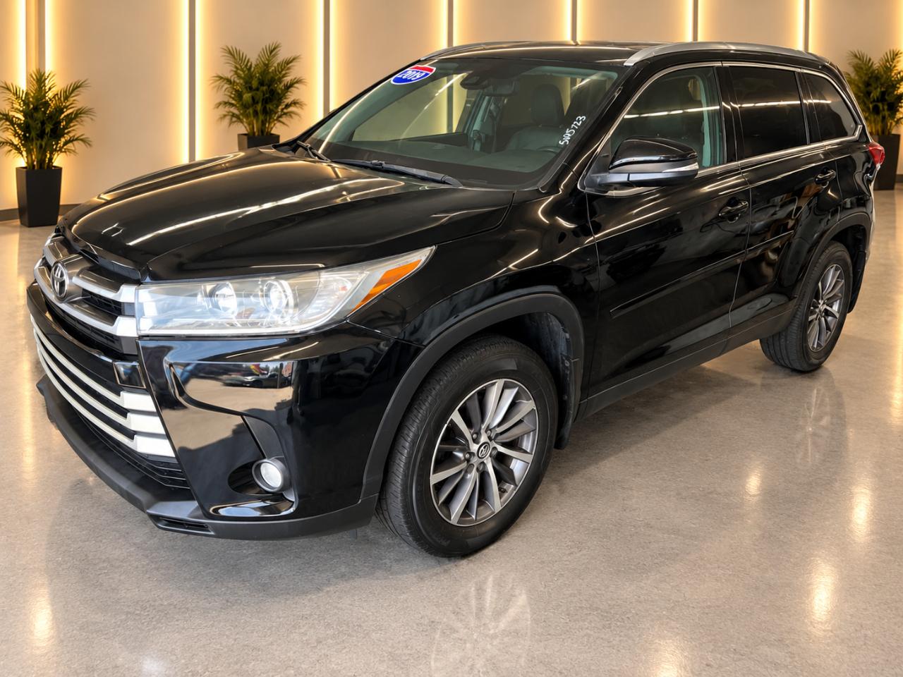 Toyota Highlander XLE AWD V6 2019