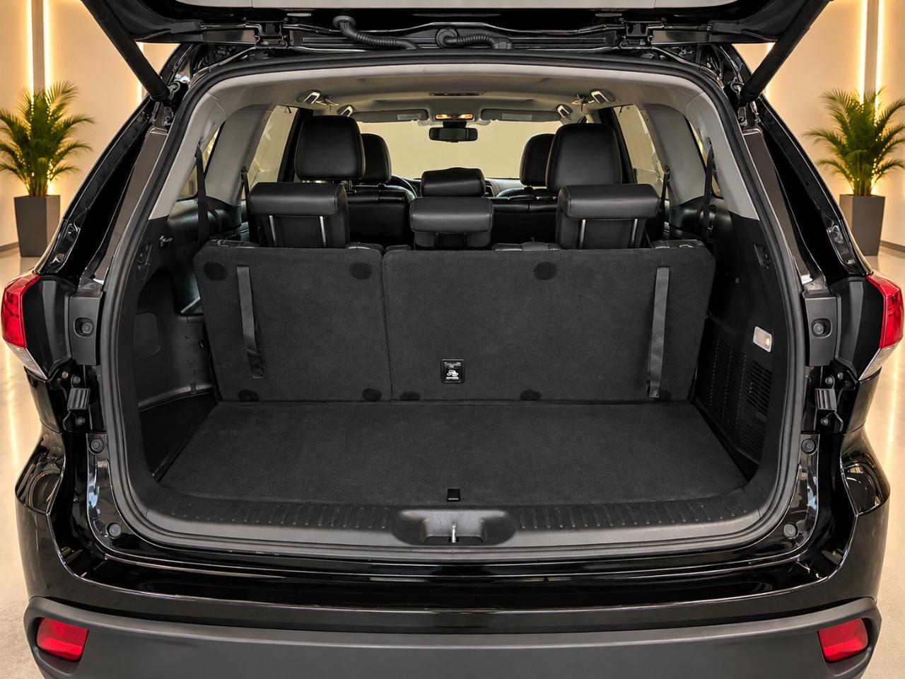 Toyota Highlander XLE AWD V6 2019