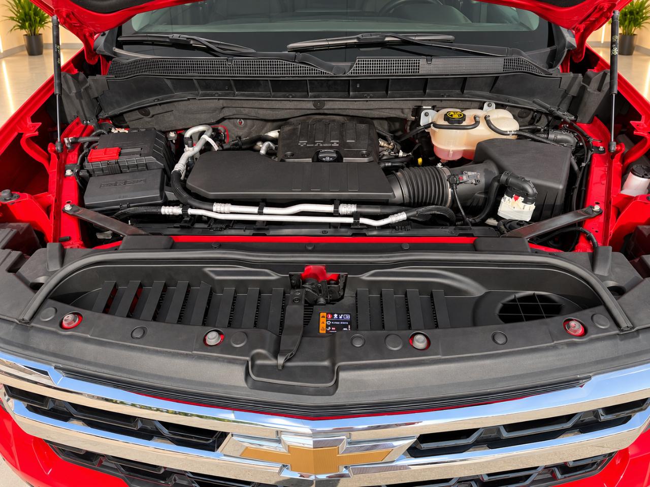 Chevrolet Silverado 1500 LT Crew Cab 4WD 2023