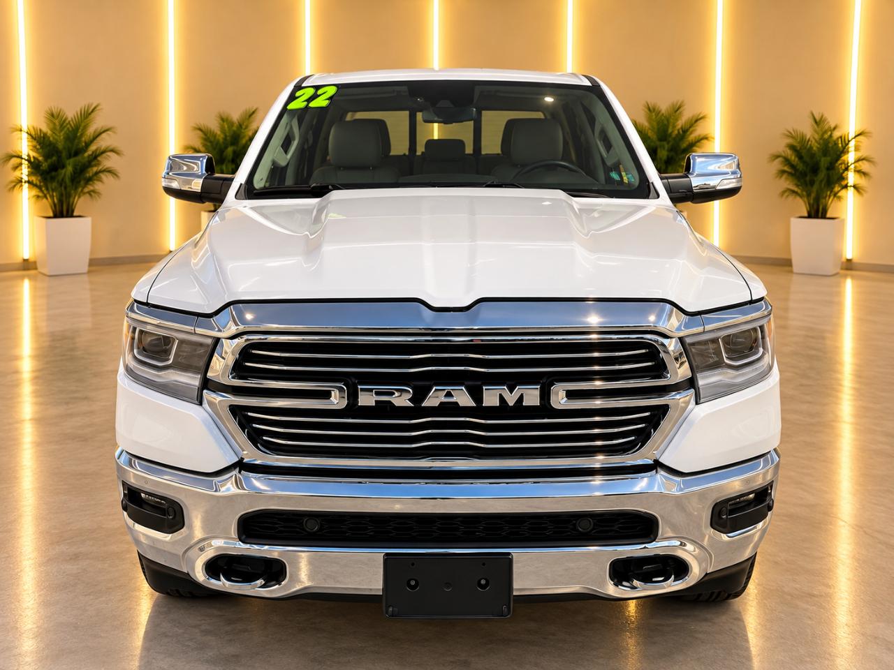RAM 1500 Laramie Crew Cab SWB 4WD 2022