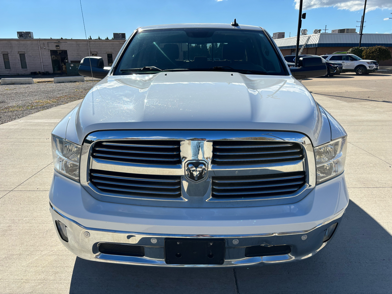 RAM 1500 Big Horn 4x4 Crew Cab 5'7" Box 2017 RAM 1500 Big Horn 4x4 Crew Cab 5'7" Box 2017