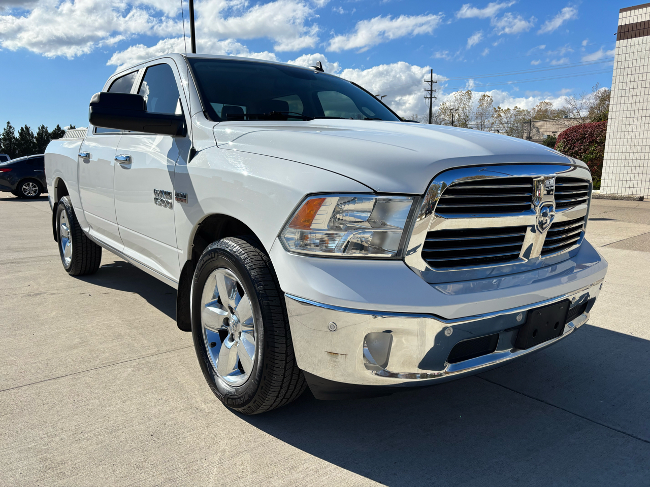 RAM 1500 Big Horn 4x4 Crew Cab 5'7" Box 2017 RAM 1500 Big Horn 4x4 Crew Cab 5'7" Box 2017