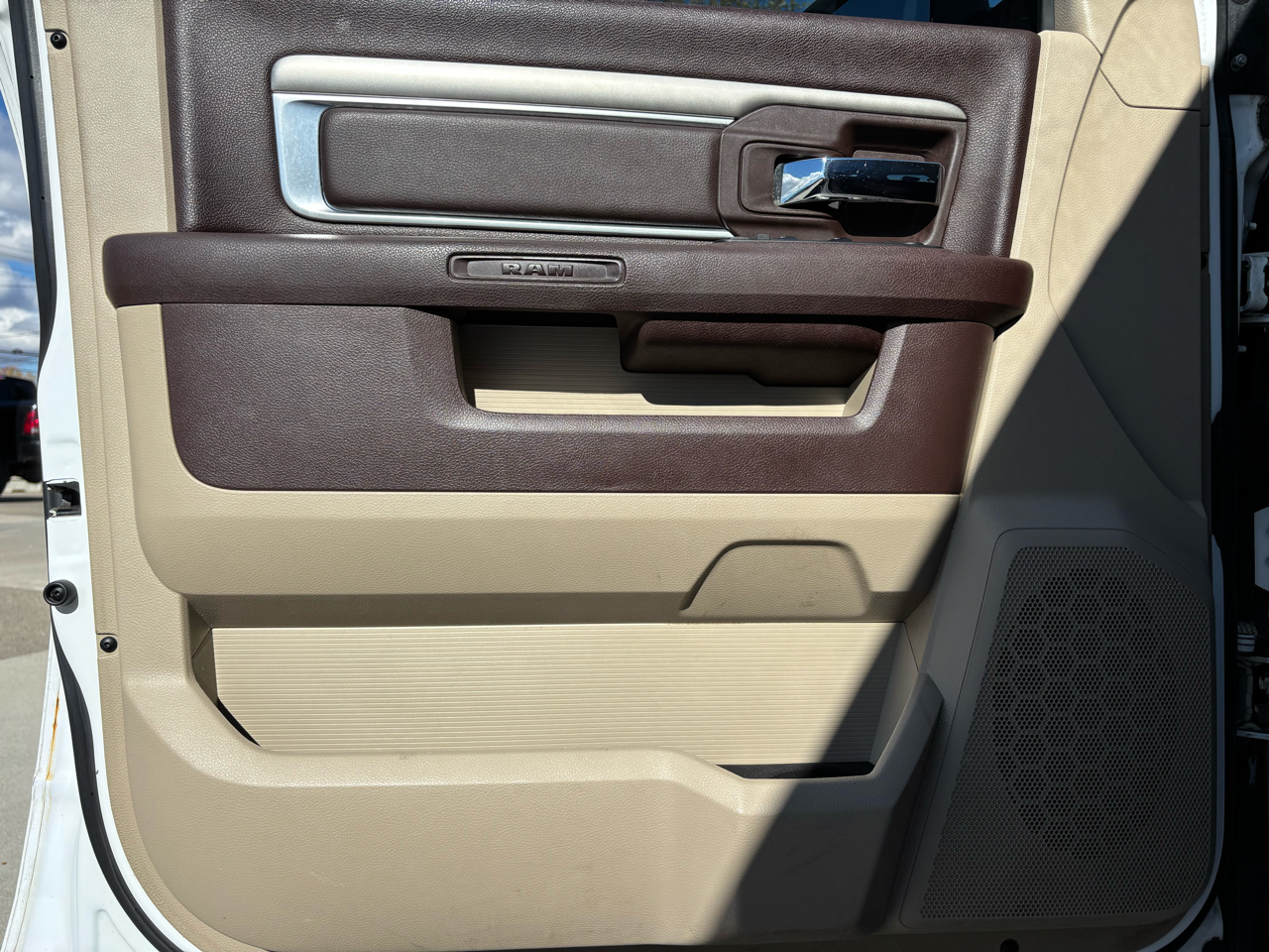 RAM 1500 Big Horn 4x4 Crew Cab 5'7" Box 2017 RAM 1500 Big Horn 4x4 Crew Cab 5'7" Box 2017