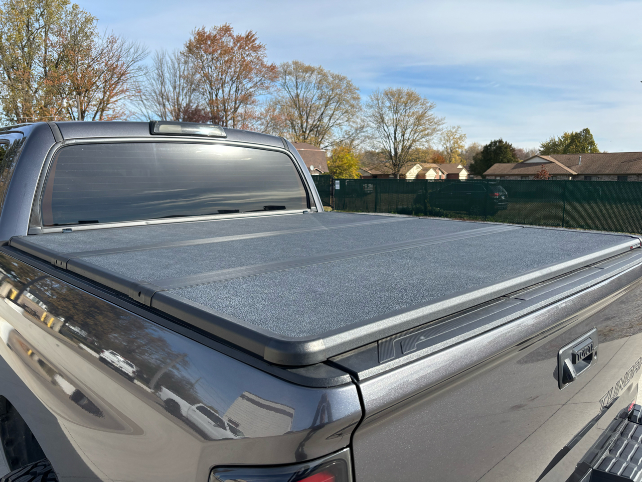 Toyota Tundra 4WD Platinum CrewMax 5.5' Bed 5.7L (Natl) 2017 Toyota Tundra 4WD Platinum CrewMax 5.5' Bed 5.7L (Natl) 2017