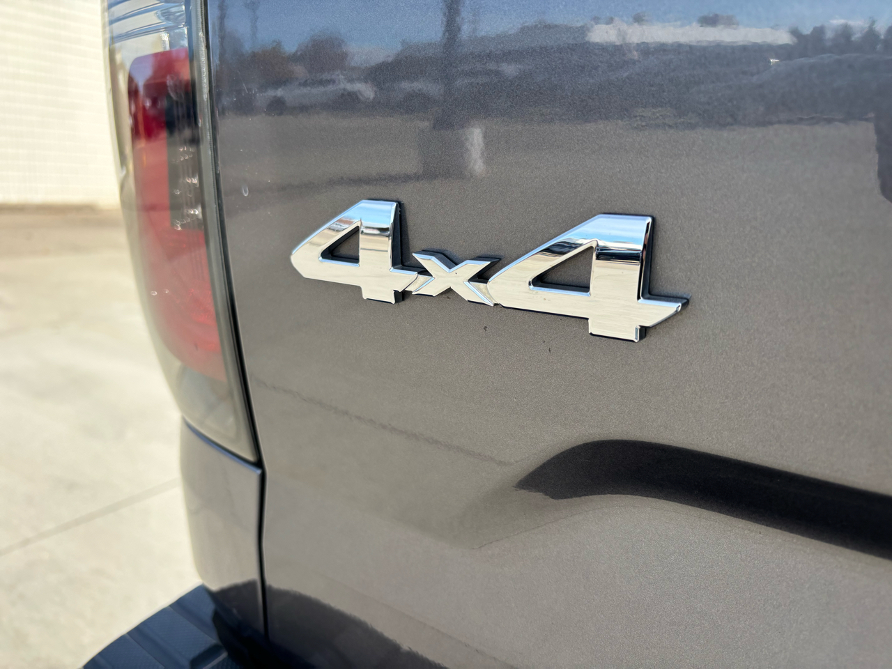 Toyota Tundra 4WD Platinum CrewMax 5.5' Bed 5.7L (Natl) 2017 Toyota Tundra 4WD Platinum CrewMax 5.5' Bed 5.7L (Natl) 2017