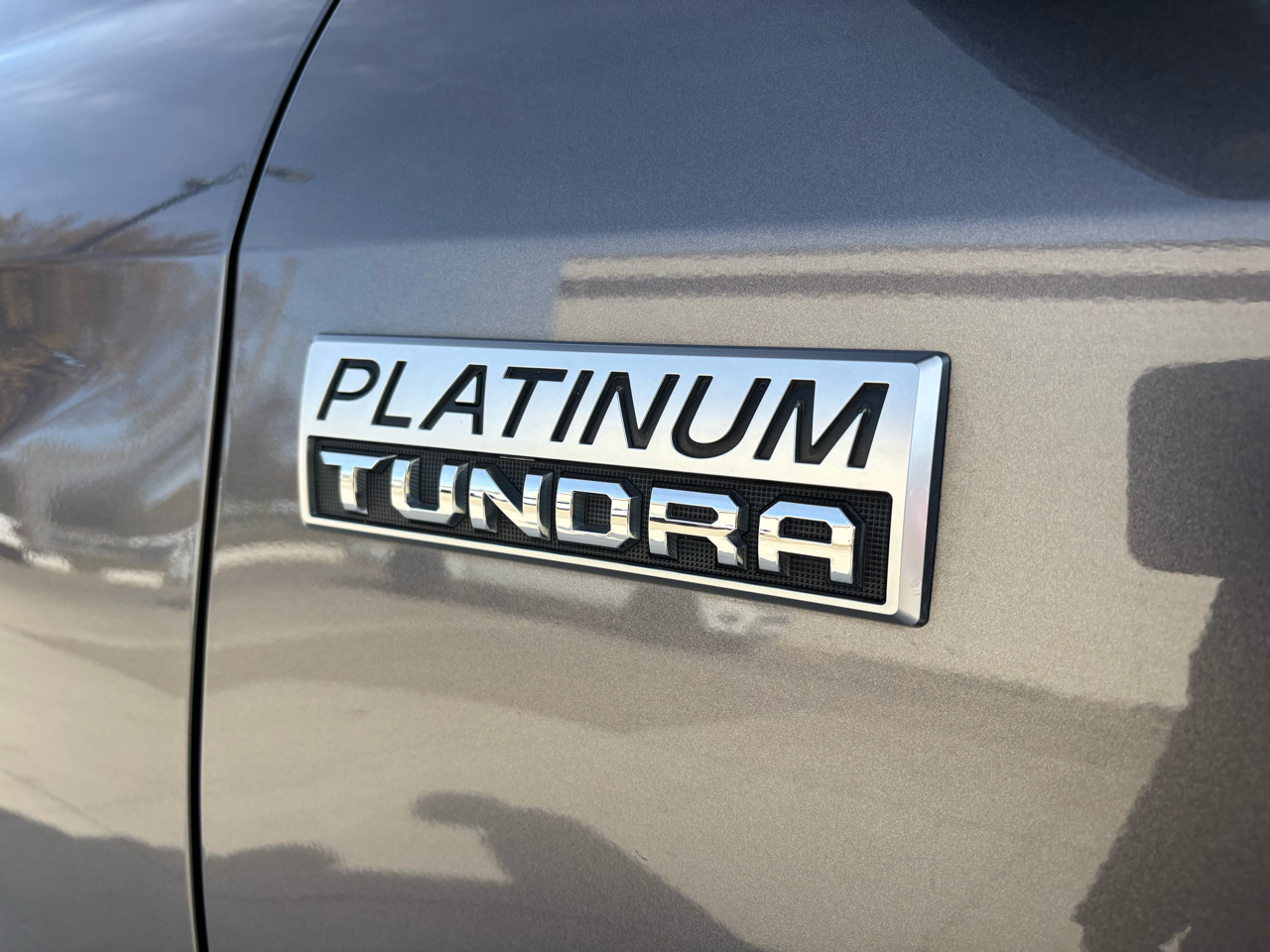 Toyota Tundra 4WD Platinum CrewMax 5.5' Bed 5.7L (Natl) 2017 Toyota Tundra 4WD Platinum CrewMax 5.5' Bed 5.7L (Natl) 2017