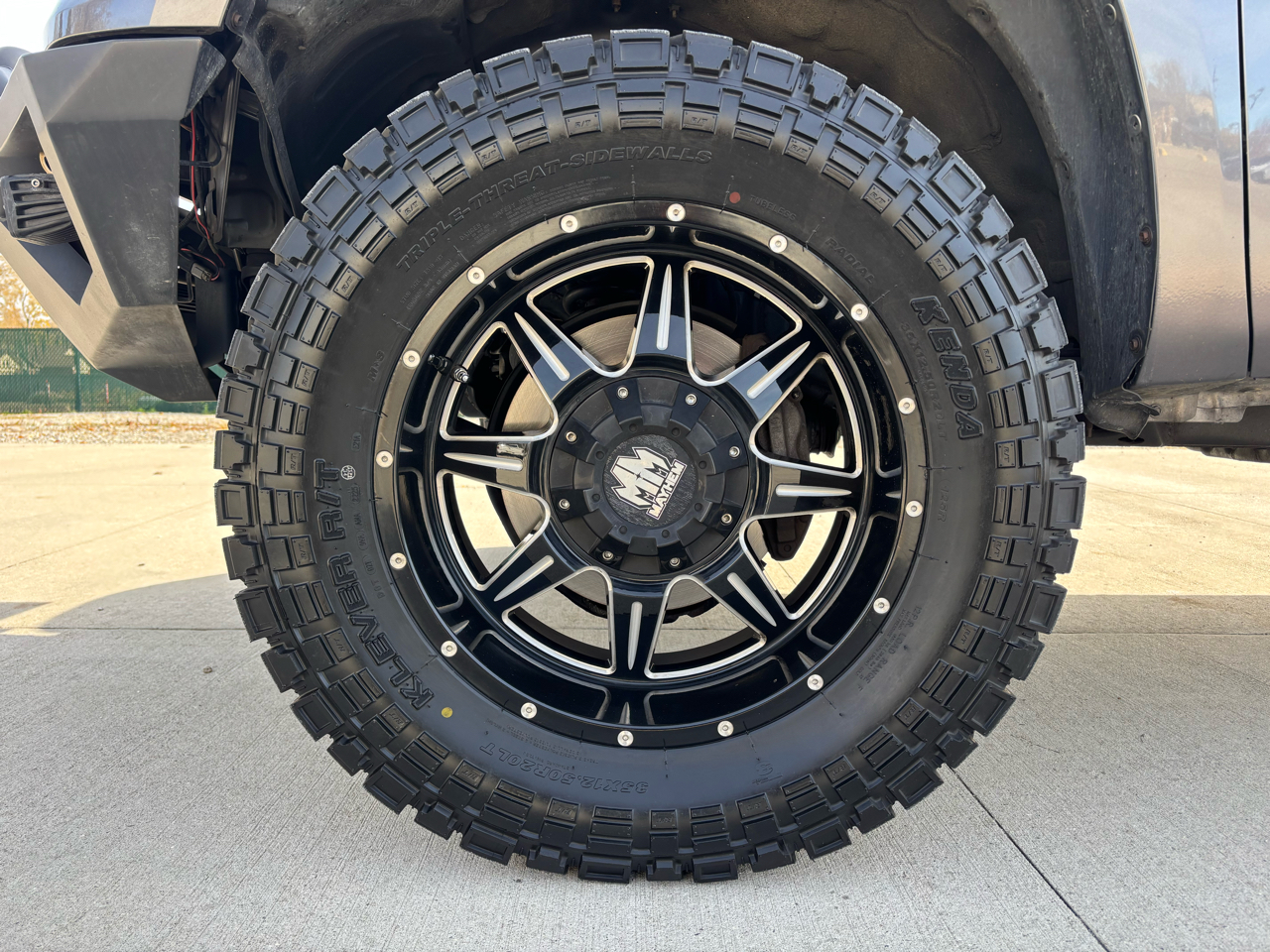 Toyota Tundra 4WD Platinum CrewMax 5.5' Bed 5.7L (Natl) 2017 Toyota Tundra 4WD Platinum CrewMax 5.5' Bed 5.7L (Natl) 2017