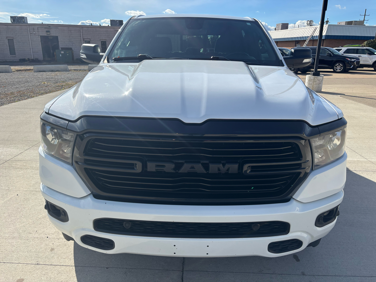 RAM 1500 Big Horn 4x4 Crew Cab 5'7" Box 2020 RAM 1500 Big Horn 4x4 Crew Cab 5'7" Box 2020