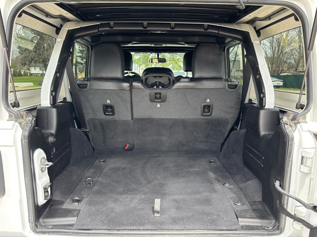 Jeep Wrangler Unlimited Sahara Altitude 4x4 2021