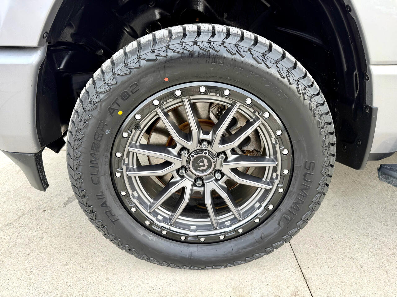 RAM 1500 Big Horn 4x4 Crew Cab 5'7" Box 2020