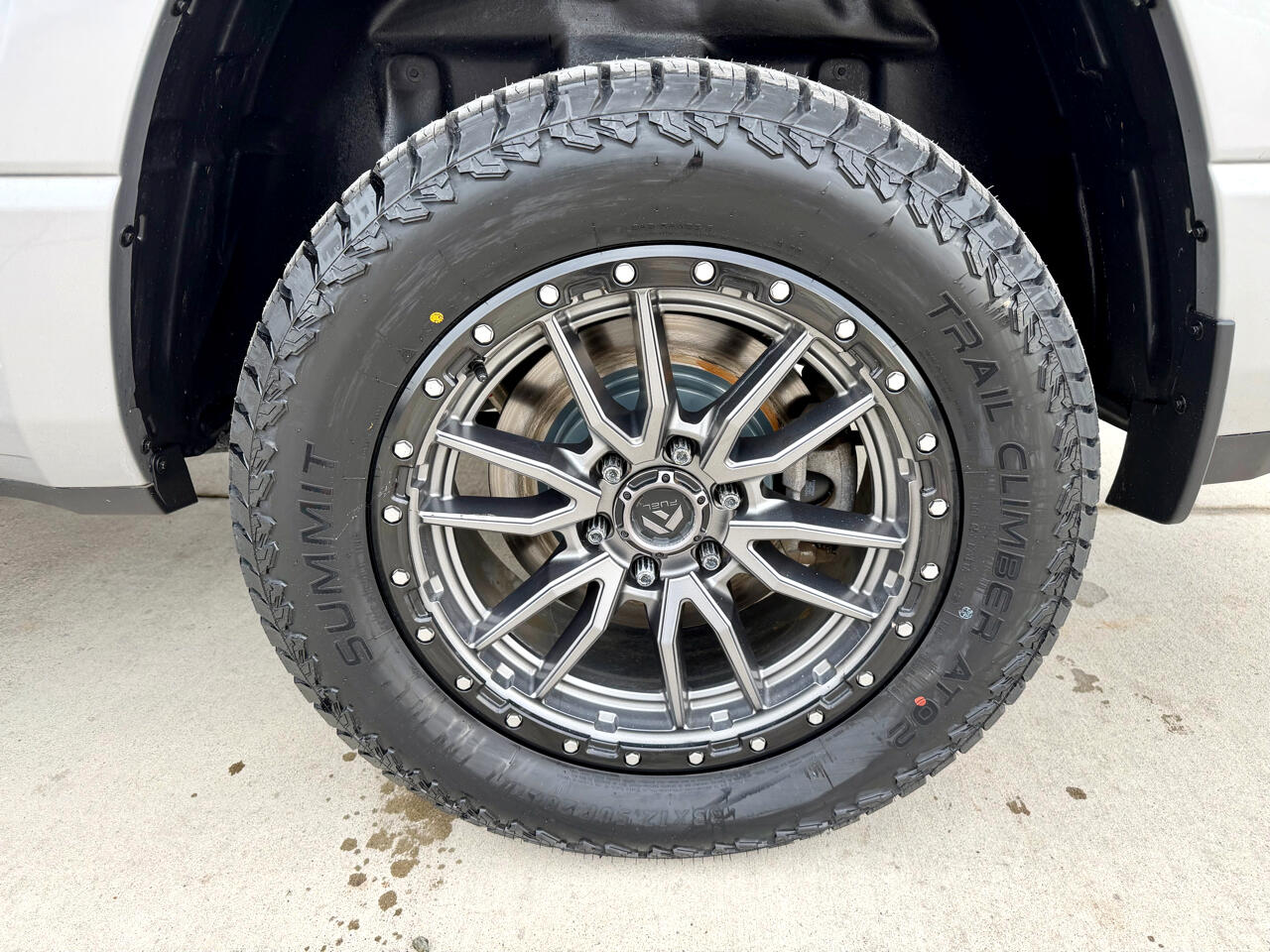 RAM 1500 Big Horn 4x4 Crew Cab 5'7" Box 2020