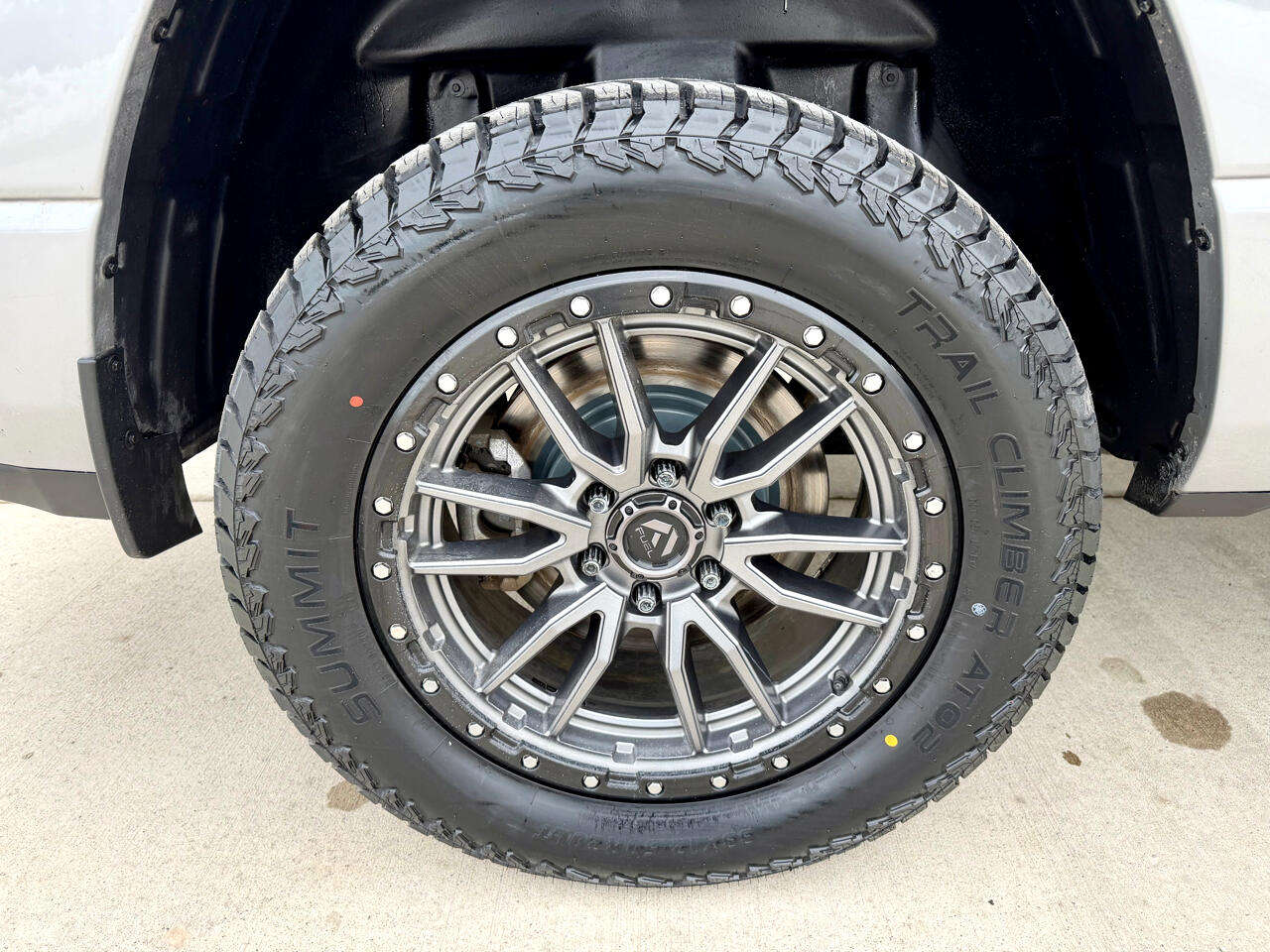 RAM 1500 Big Horn 4x4 Crew Cab 5'7" Box 2020