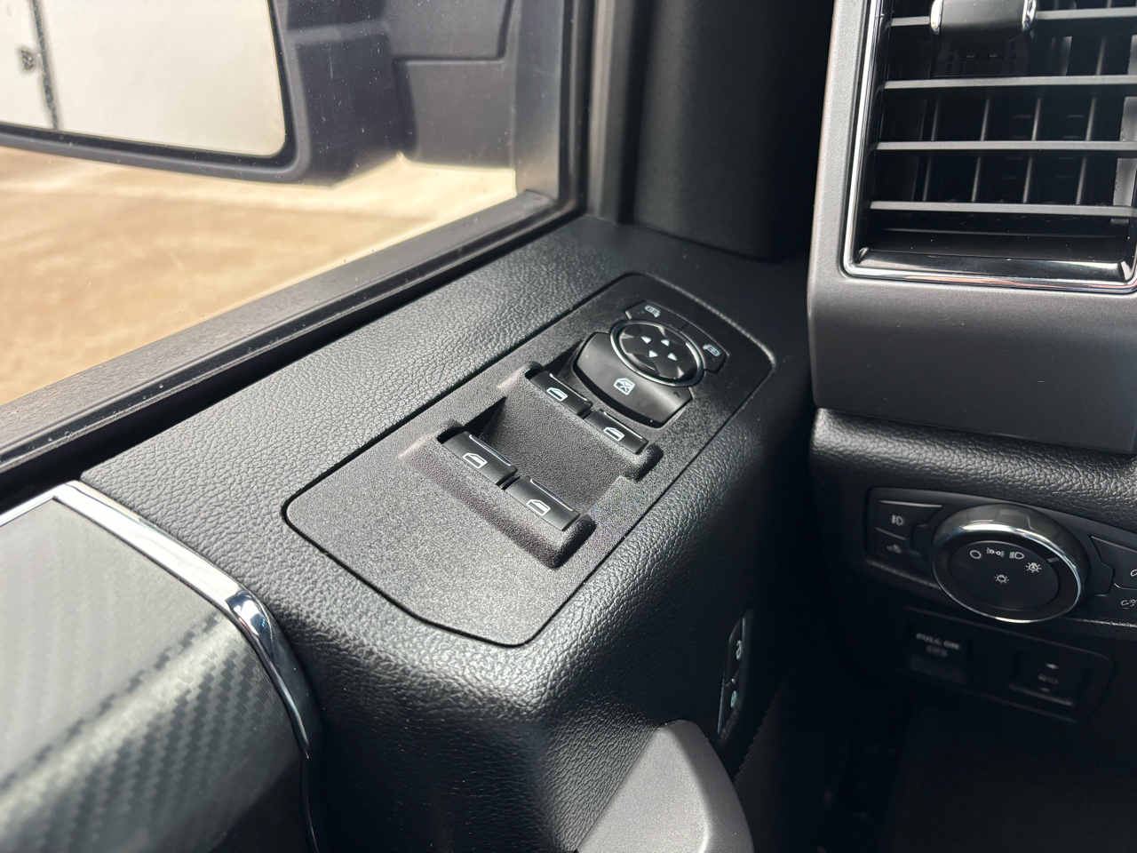 Ford F-150 XLT 4WD SuperCrew 6.5' Box 2019