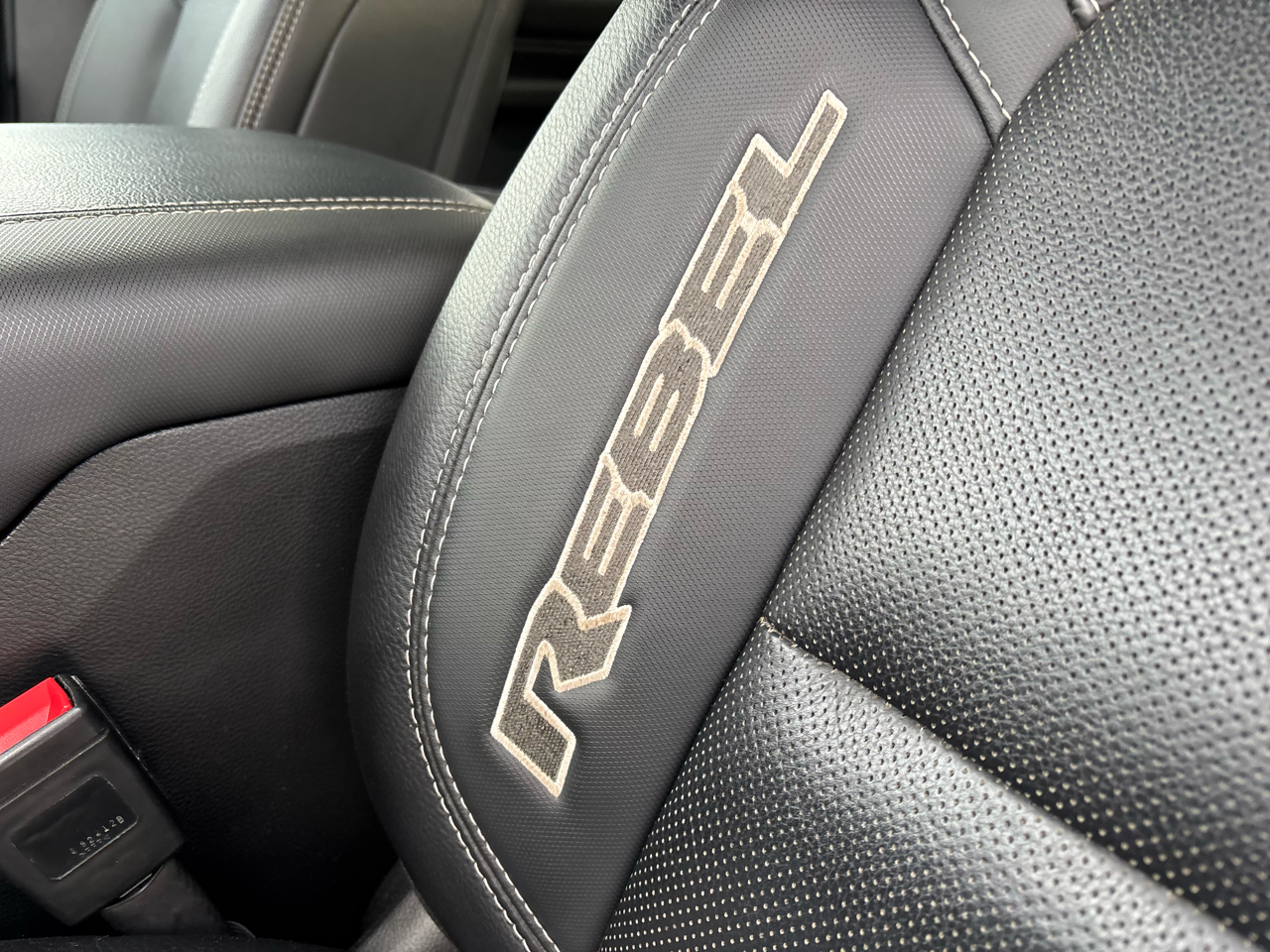 RAM 1500 Rebel 4x4 Crew Cab 5'7" Box 2022