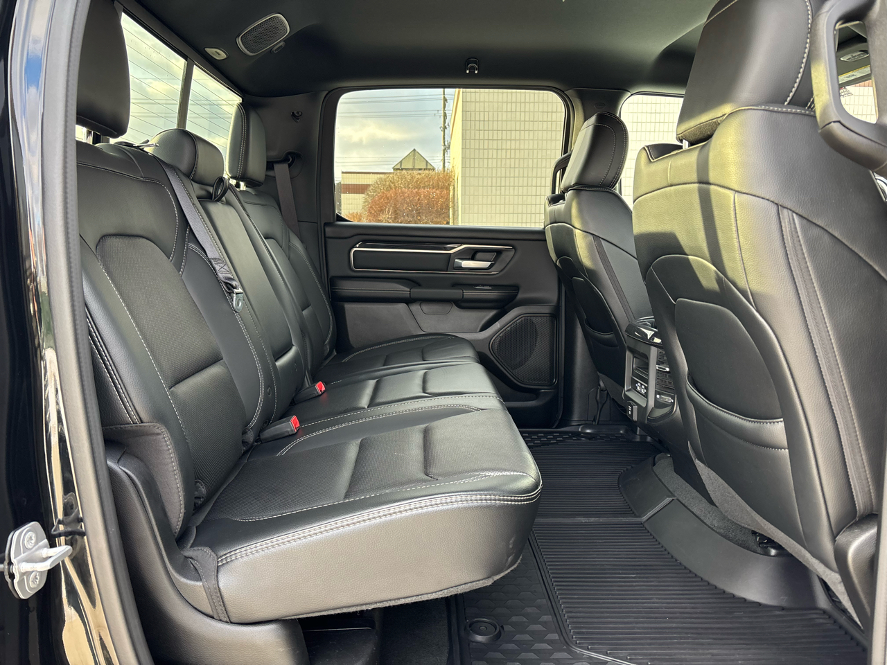 RAM 1500 Rebel 4x4 Crew Cab 5'7" Box 2022