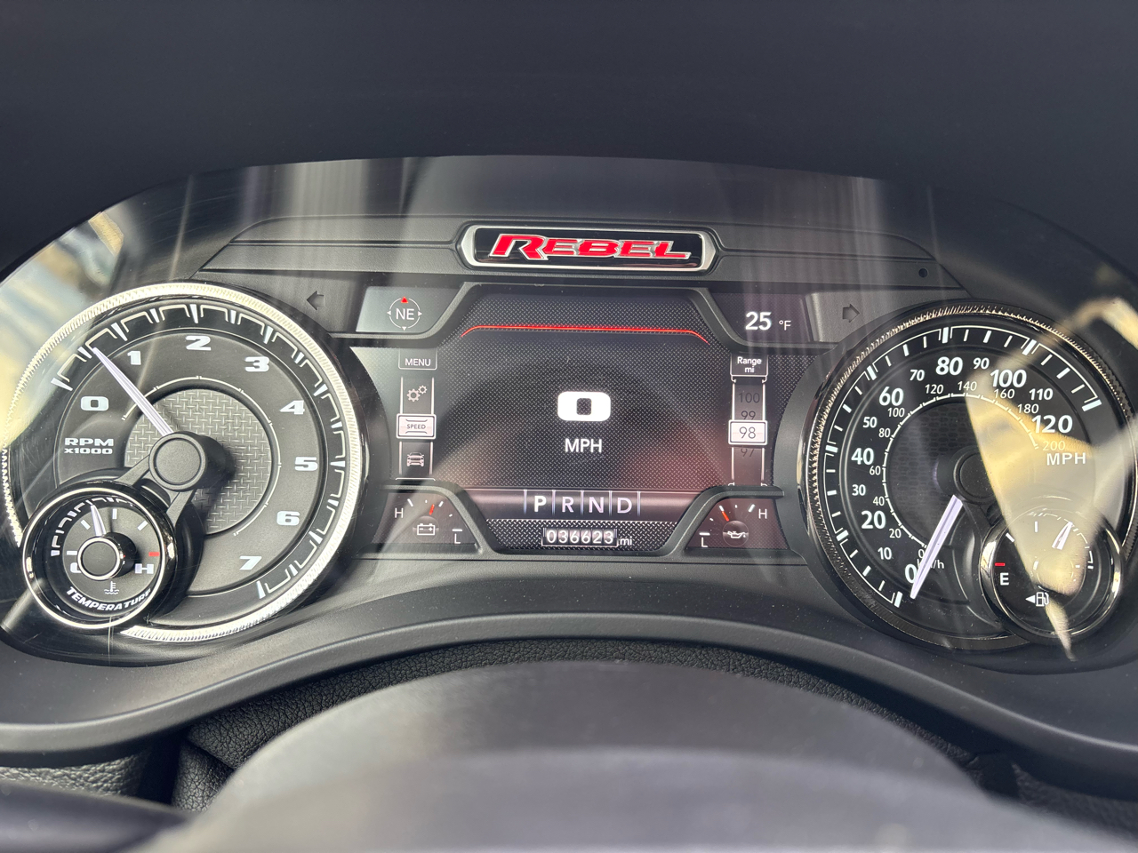 RAM 1500 Rebel 4x4 Crew Cab 5'7" Box 2022