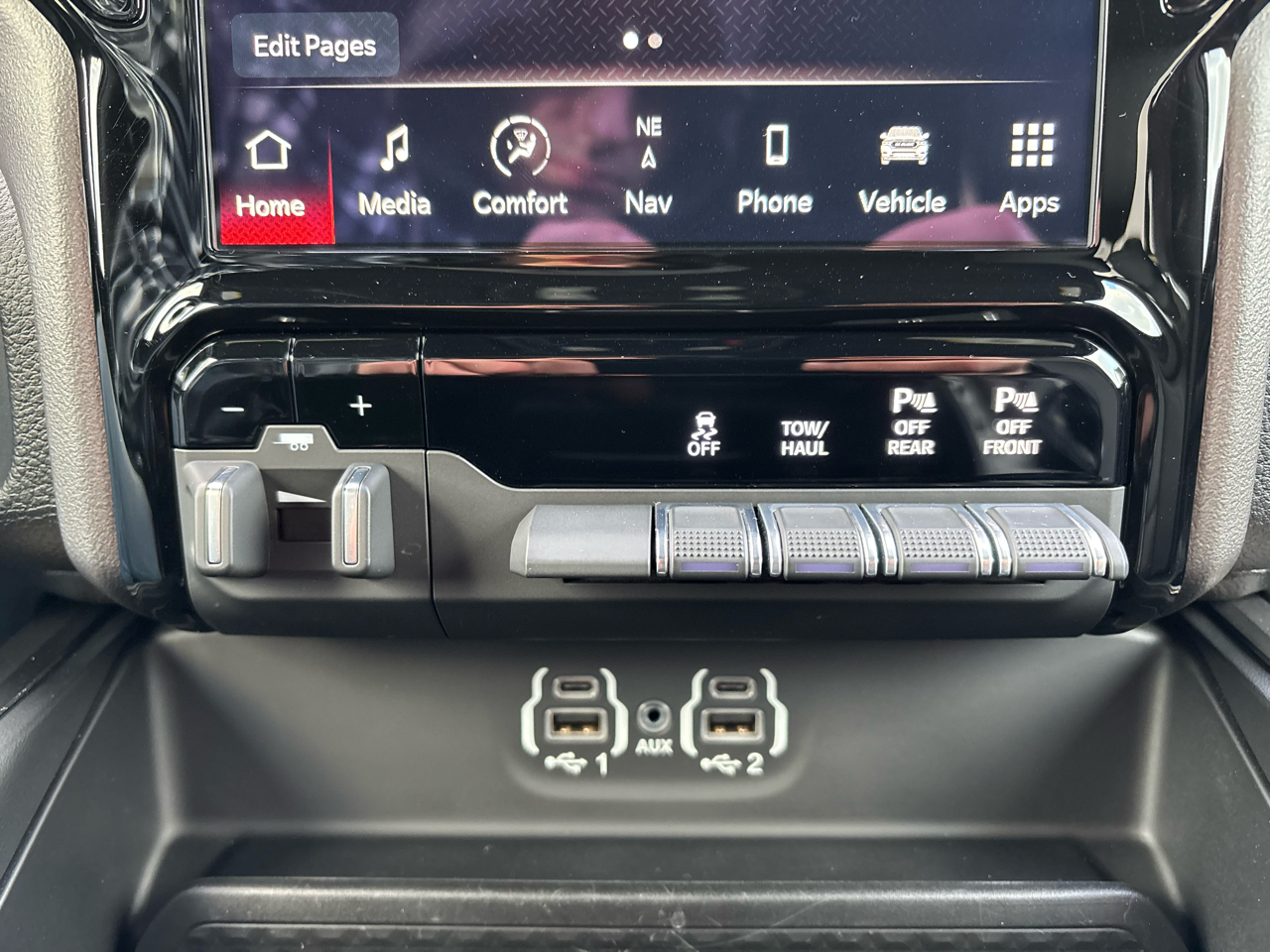 RAM 1500 Rebel 4x4 Crew Cab 5'7" Box 2022