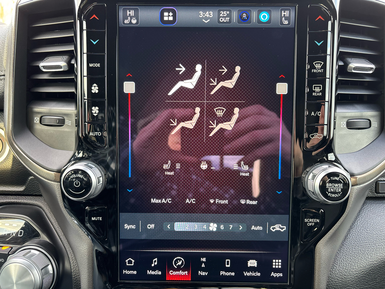 RAM 1500 Rebel 4x4 Crew Cab 5'7" Box 2022