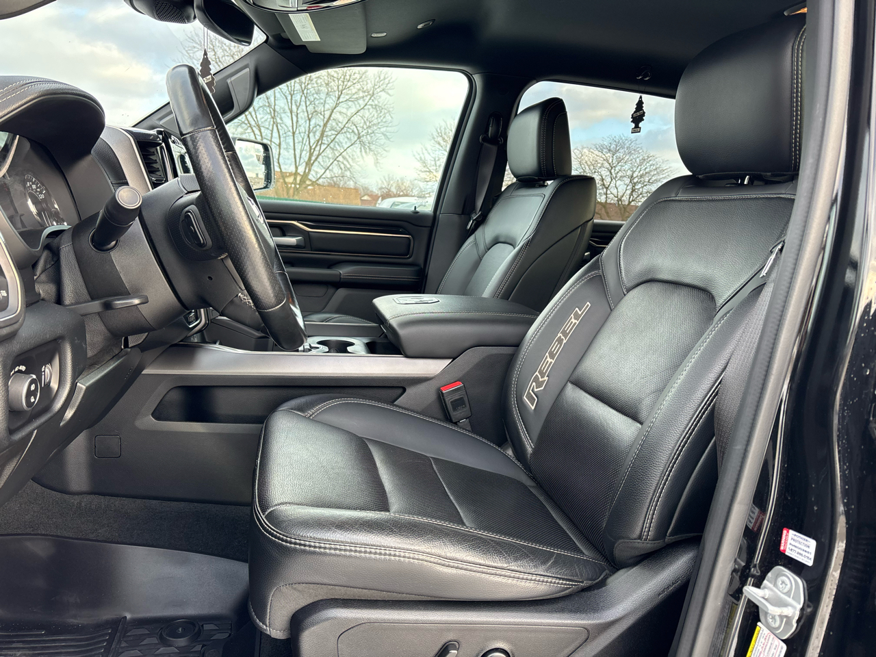 RAM 1500 Rebel 4x4 Crew Cab 5'7" Box 2022