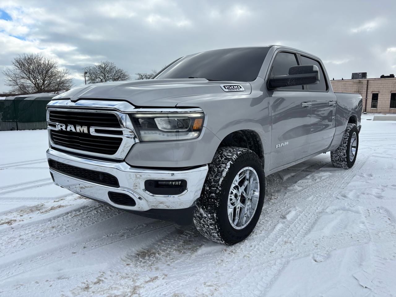 RAM 1500 Big Horn/Lone Star 4x4 Crew Cab 6'4" Box 2019