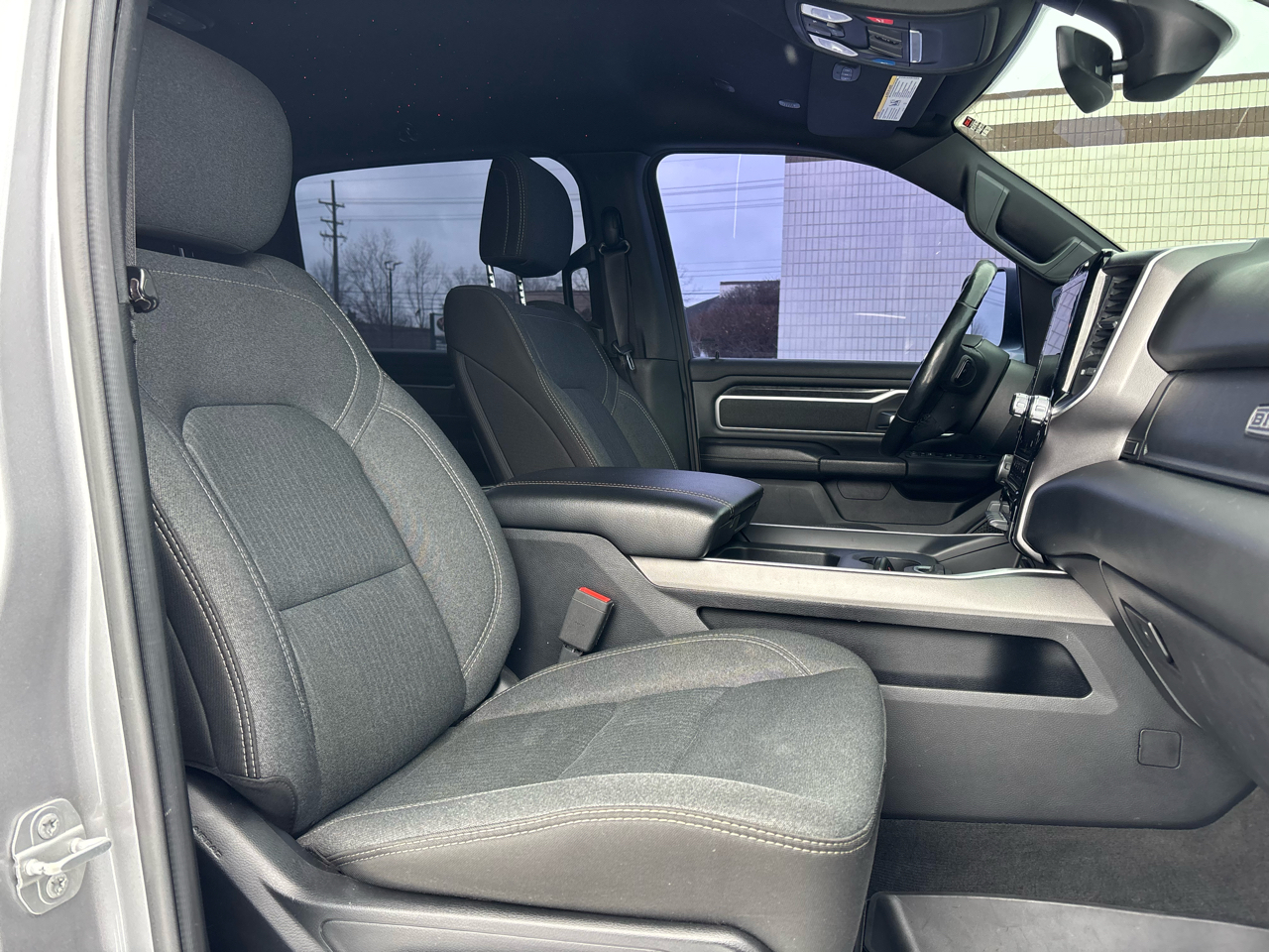 RAM 1500 Big Horn/Lone Star 4x4 Crew Cab 6'4" Box 2019