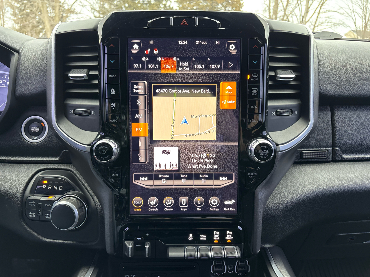 RAM 1500 Big Horn/Lone Star 4x4 Crew Cab 6'4" Box 2019