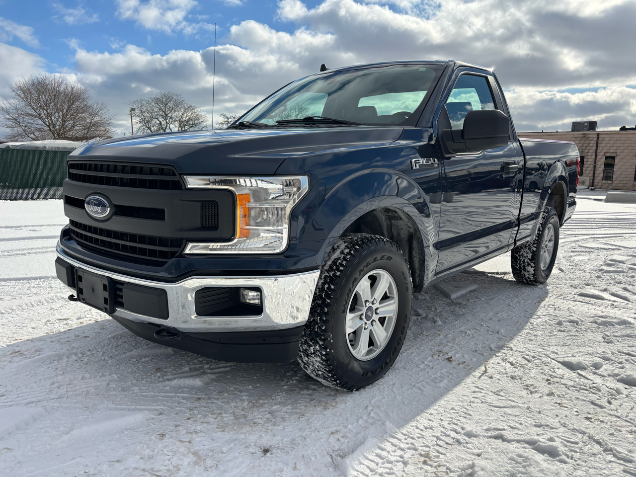 Ford F-150 XL 4WD Reg Cab 8' Box 2020