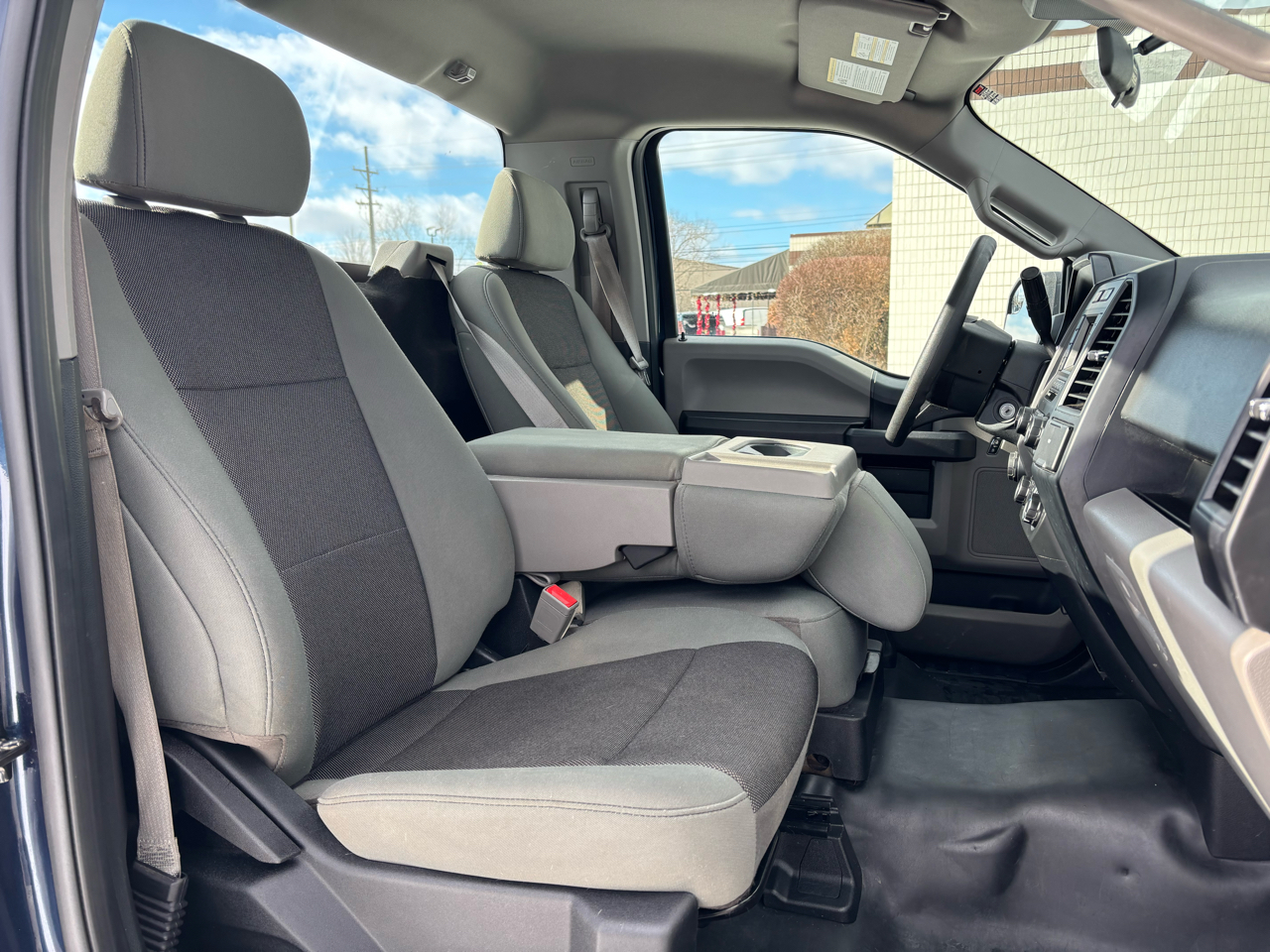 Ford F-150 XL 4WD Reg Cab 8' Box 2020