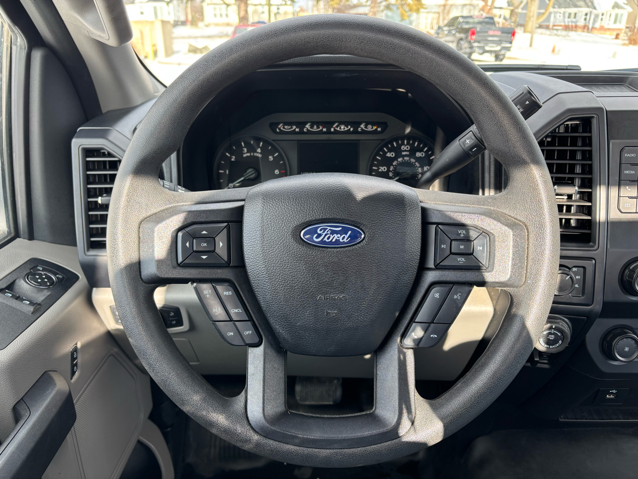 Ford F-150 XL 4WD Reg Cab 8' Box 2020